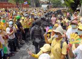 police march through PAD protest