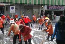 Pig flu disinfaction in Walking Street